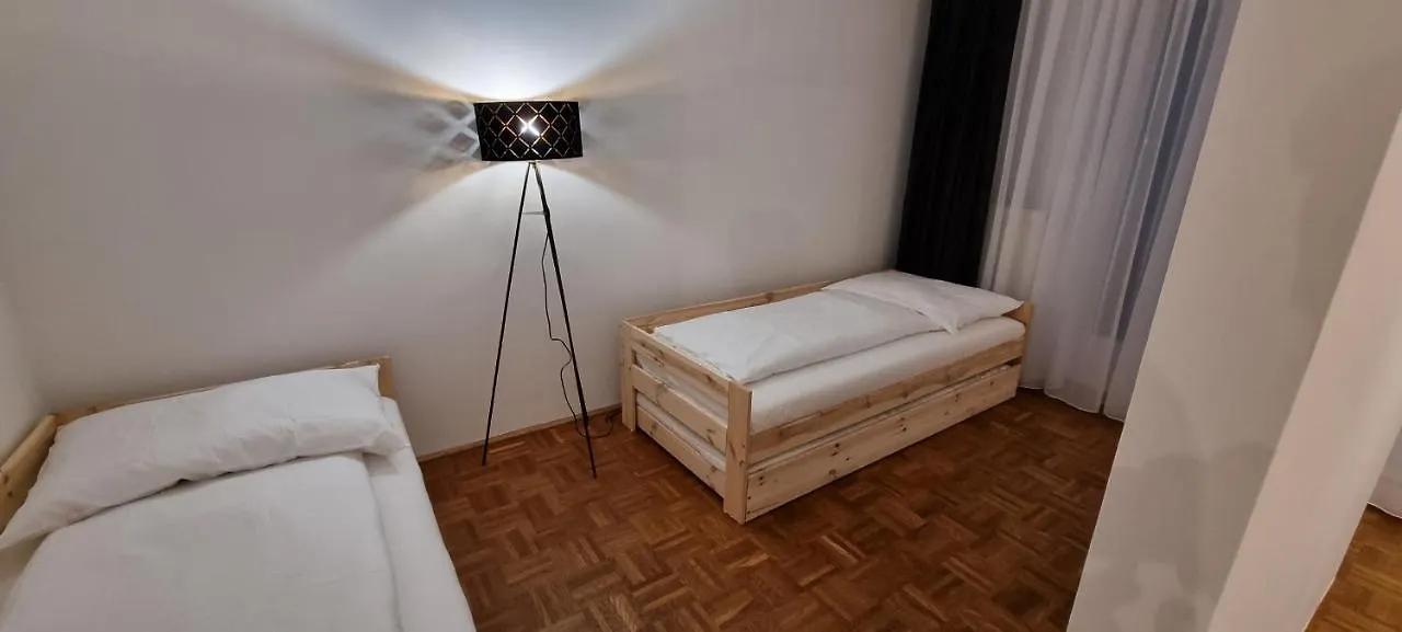 Vienna-Royal-Apartment Appartamento